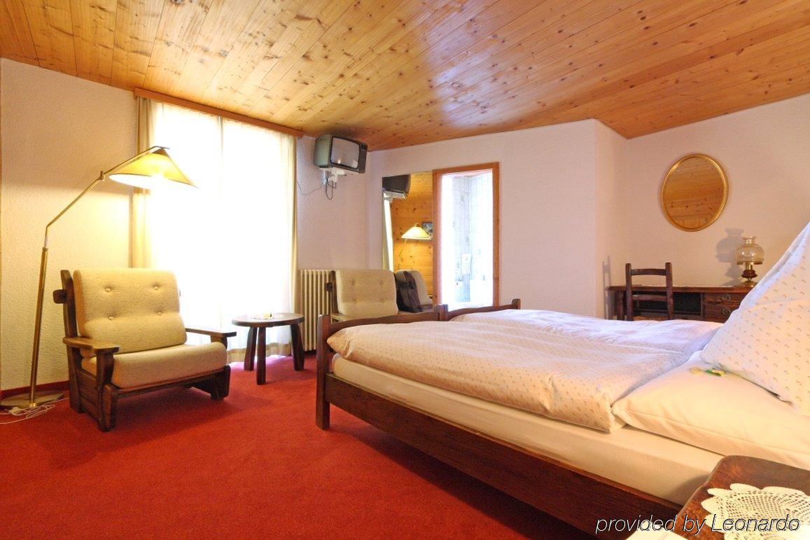 Lifestyle & Spa Hotel Graecherhof Grächen Szoba fotó